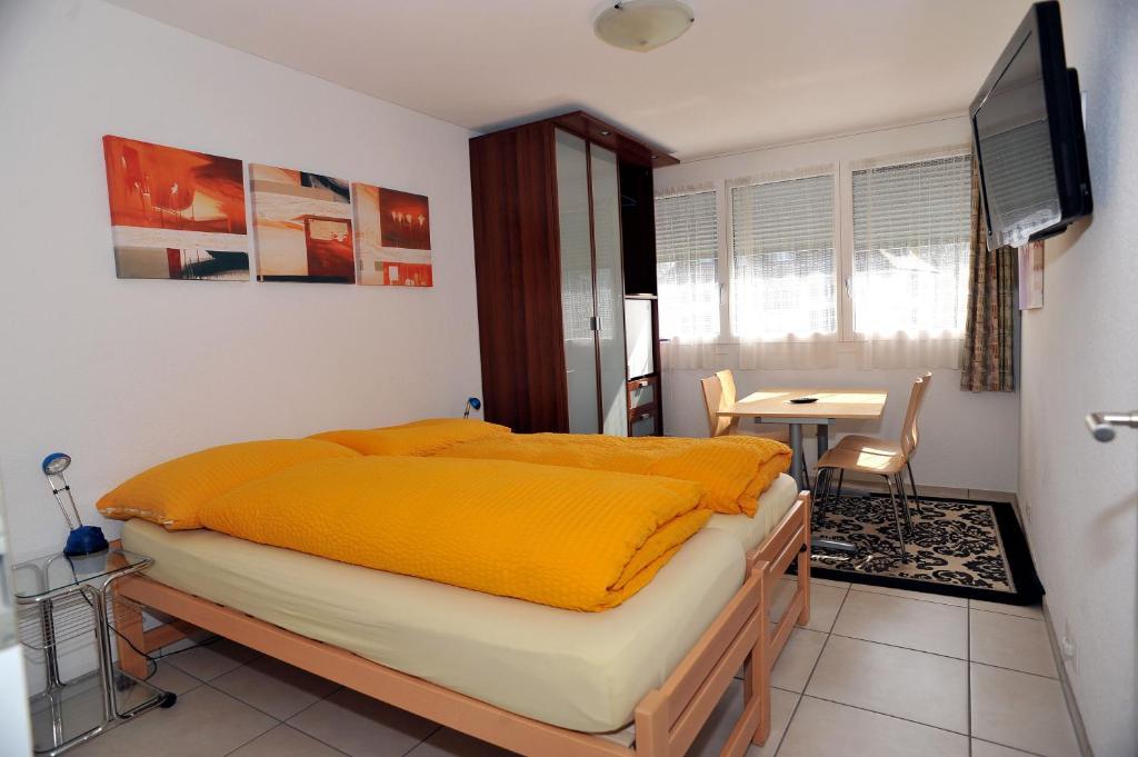 Niros Bed & Breakfast Birsfelden Room photo