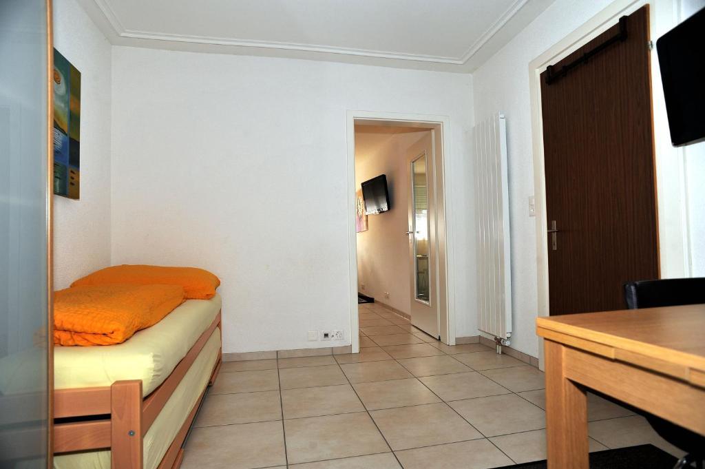 Niros Bed & Breakfast Birsfelden Room photo