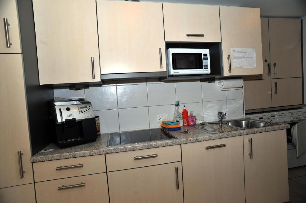 Niros Bed & Breakfast Birsfelden Room photo