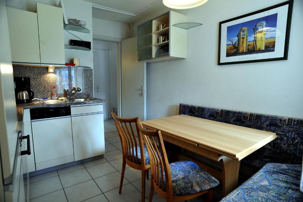 Niros Bed & Breakfast Birsfelden Room photo
